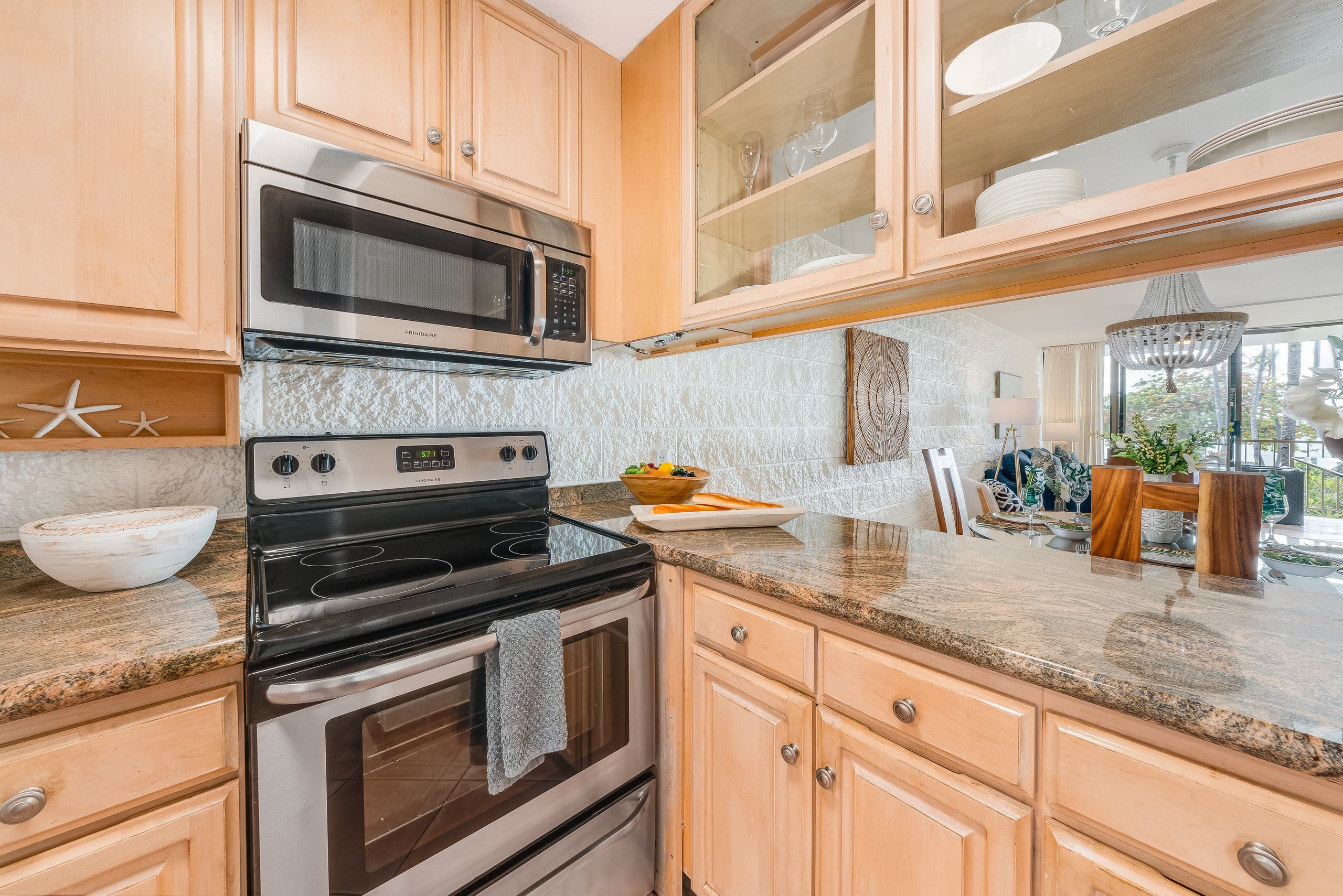 Condo in Wailuku · ★4.84 · 2 bedrooms · 3 beds · 2 baths - Image 9