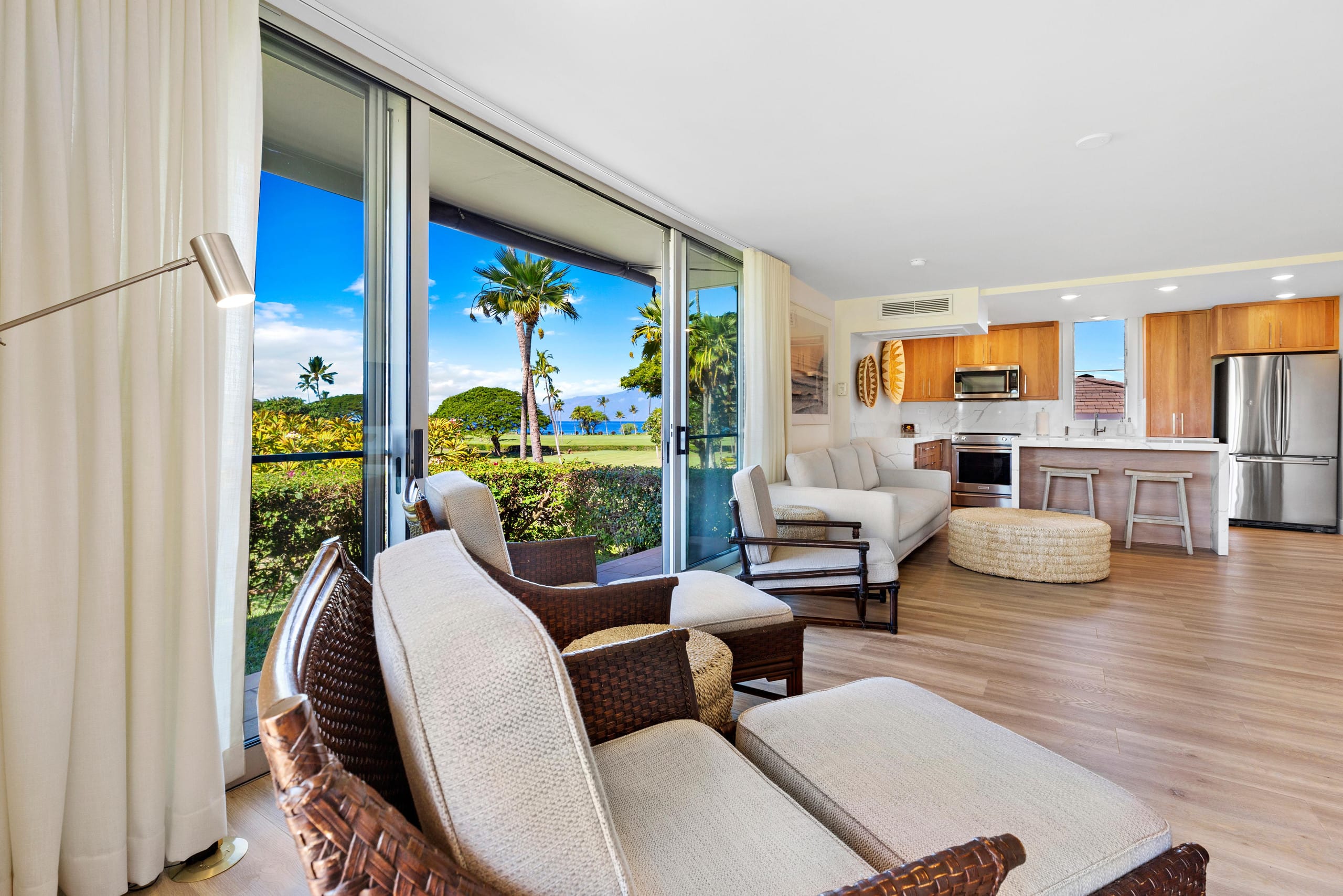 Condo in Lahaina · ★4.88 · 2 bedrooms · 3 beds · 2 baths - Image 23