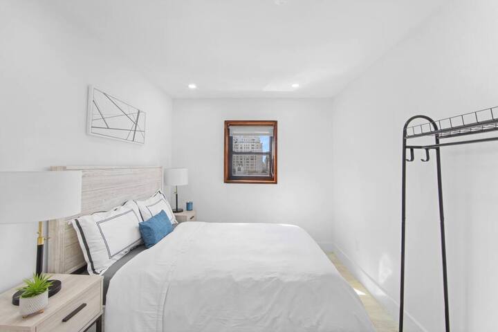 75-5C 3BR Brand New Luxury Duplex W&D Elevator gallery image 4