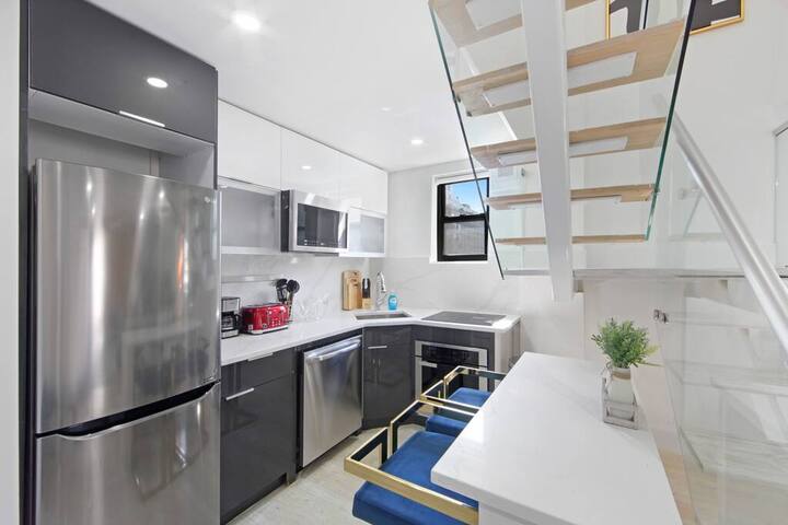 75-5C 3BR Brand New Luxury Duplex W&D Elevator gallery image 2