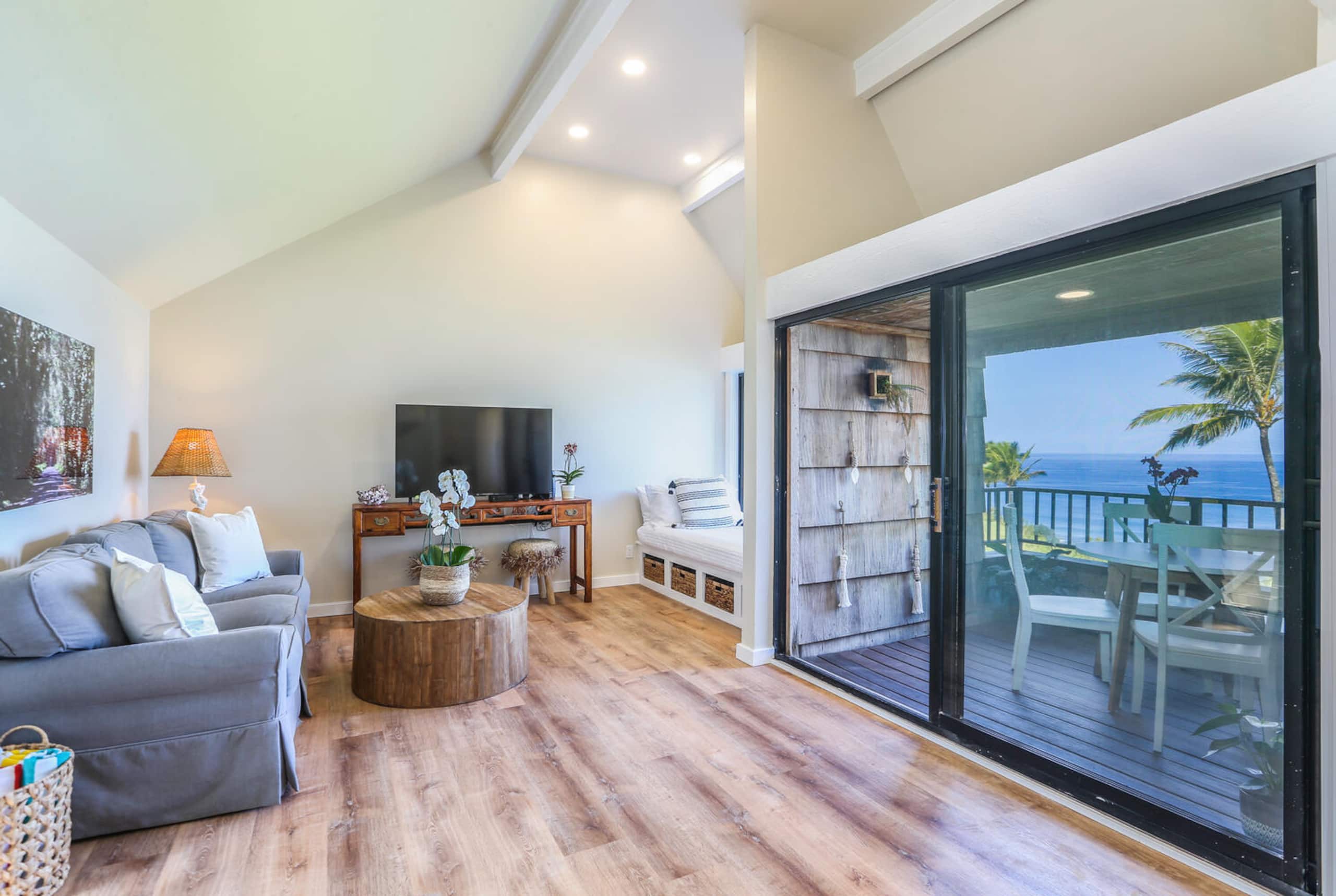 Condo in Princeville · ★4.67 · 2 bedrooms · 4 beds · 2 baths - Image 1