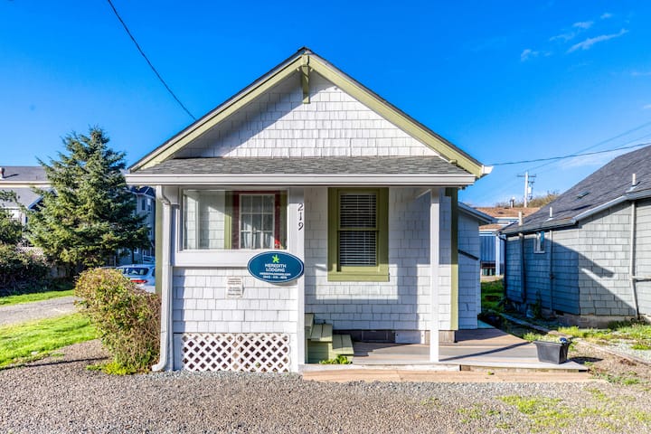 Across From Rockaway Beach-saltair Creek Cottage - Rockaway Beach, OR