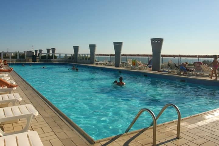 Appartement Dans Résidence Avec Piscine Et Balcon - Bibione
