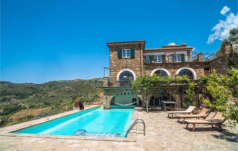 Nice home in Perdifumo with WiFi