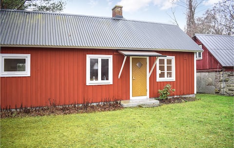 Lovely home in Löttorp with WiFi