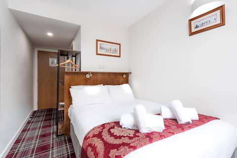 Smith Place Hotel Room 3