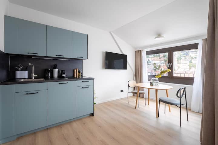 Limehome Stuttgart Elsenhanstr. | Suite + Balcony - Stuttgart