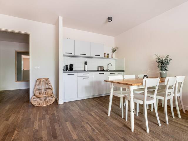 Schoenhouse City Street |2-BR Family Suite+Terrace gallery image 3