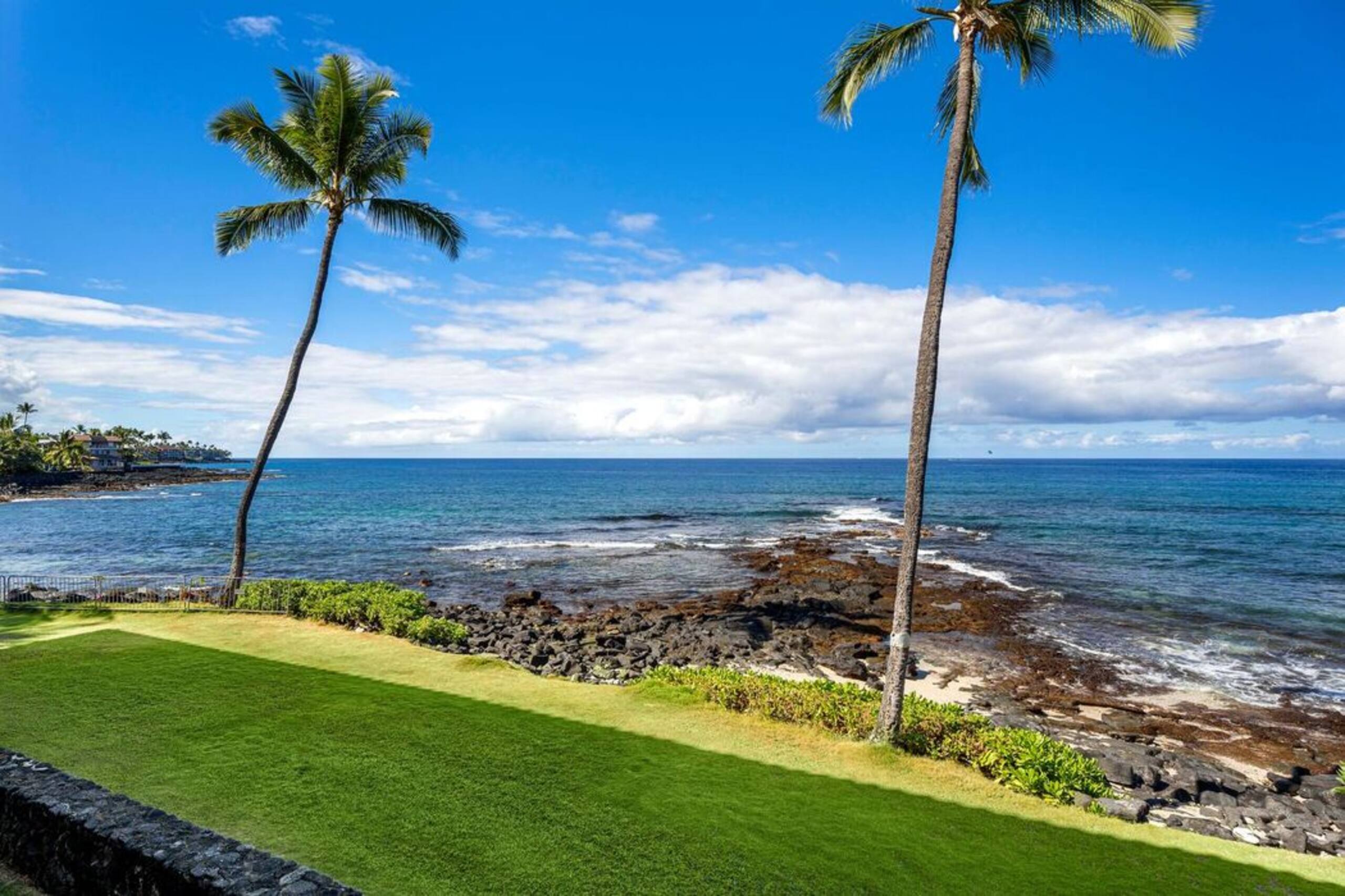 Condo in Kailua-Kona · ★4.6 · 1 bedroom · 1 bed · 1 bath - Image 12