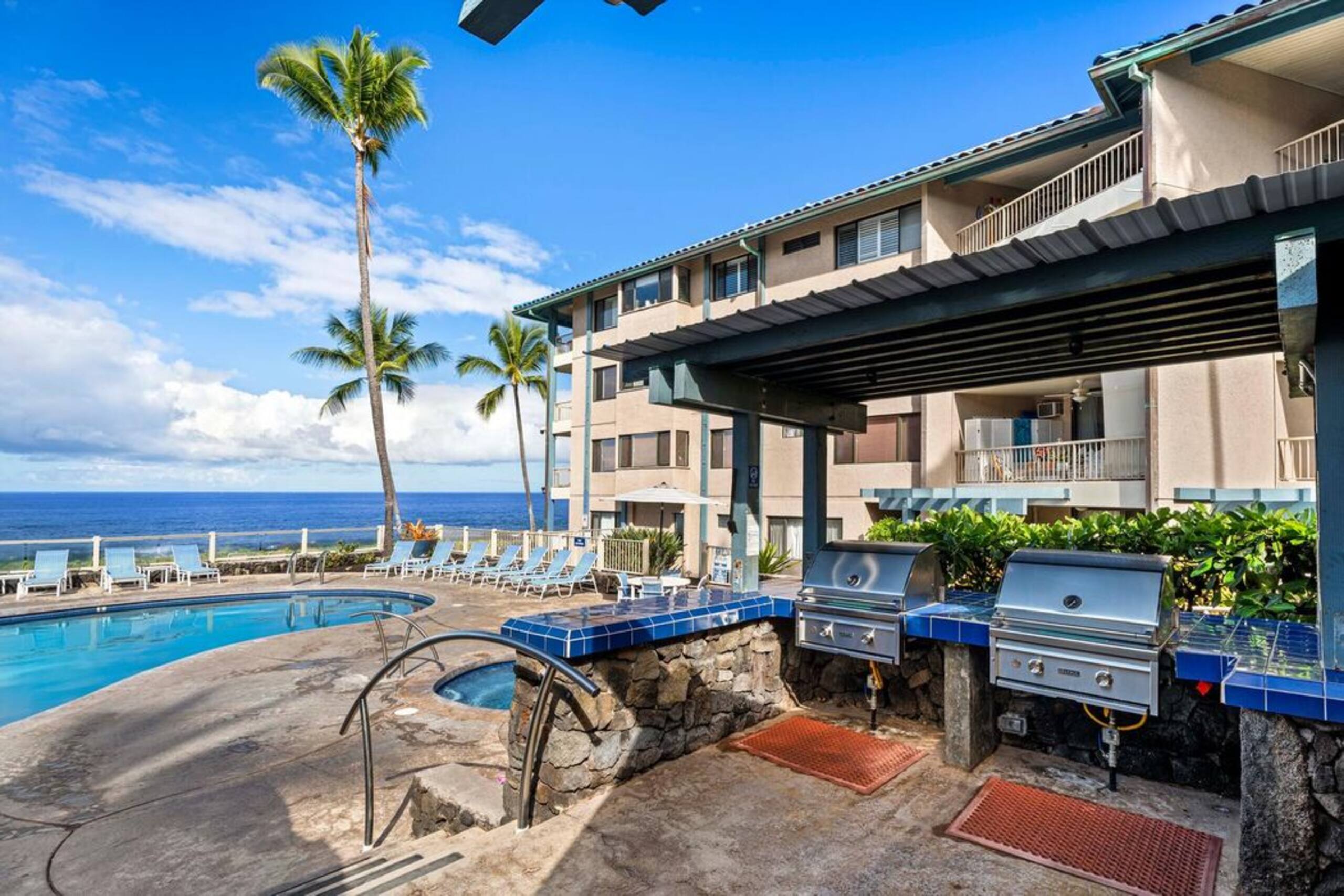 Condo in Kailua-Kona · ★4.6 · 1 bedroom · 1 bed · 1 bath - Image 25