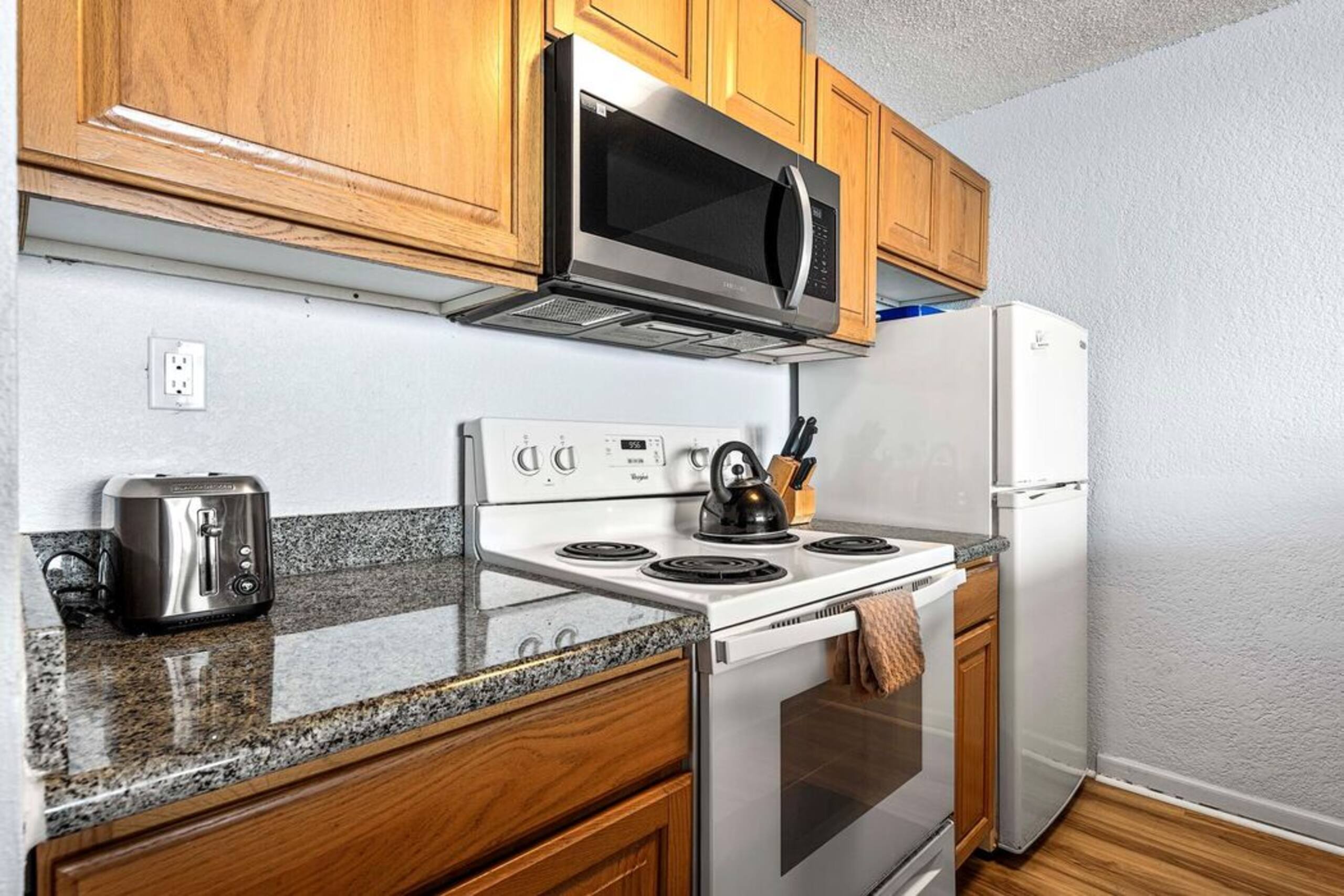 Condo in Kailua-Kona · ★4.6 · 1 bedroom · 1 bed · 1 bath - Image 4