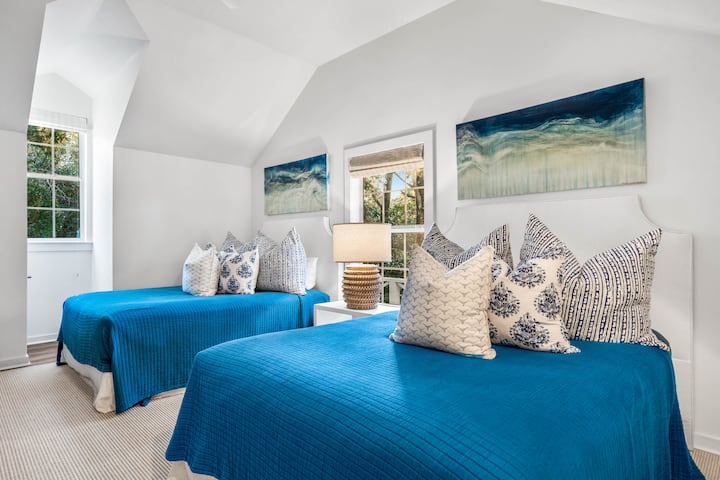 მე-2 სართულის სტუმრების ფლიგელი - სძინავს 2