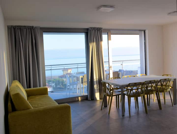 მისაღები ოთახი