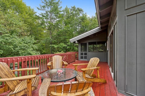 Sauna, Hot Tub, Game Room - The Gathering Place