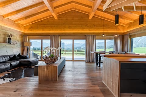 Chalet with panoramic terrace & private sauna