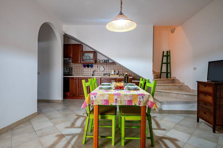 Flower House in Villa carisciola gallery image 5