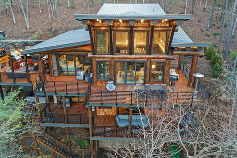 Luxury Riverfront Retreat | Miracle Creek Cabin