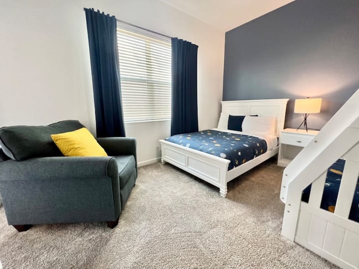 2号房间设有双人床