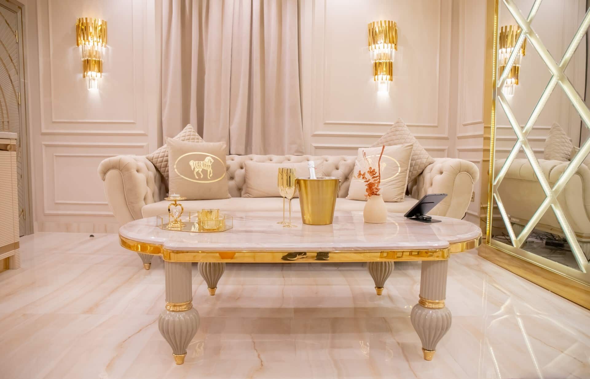 Apartamento-Ejecutivo-Baño privado con hidromasaje-The Golden Palace Suite — foto 5