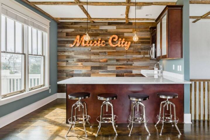 Southern Inspiration Nash Style-4th Night FREE! gallery image 2