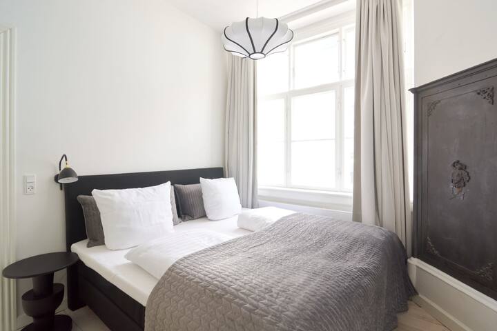 Bright 2BR Home for 6 People in CPH City Center gallery image 2