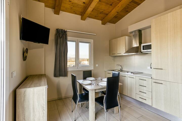 Giuliano para 6 personas gallery image 2