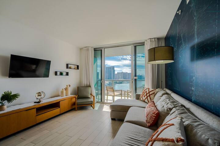 Great 2BR amazing SouthBayView w/Kitchen 9Floor gallery image 4