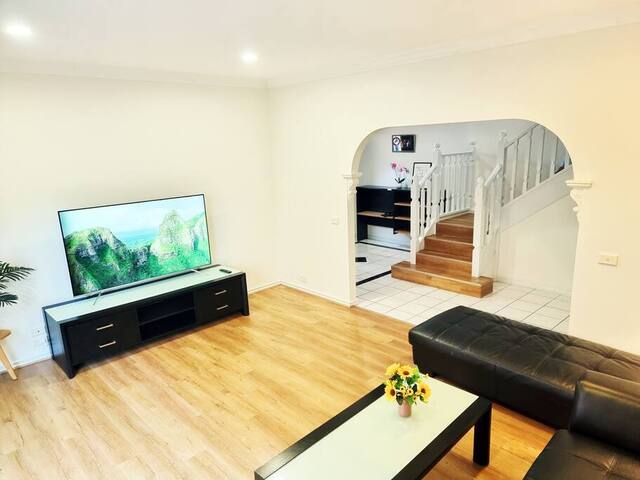 Rosie house – Spacious comfortable home gallery image 4