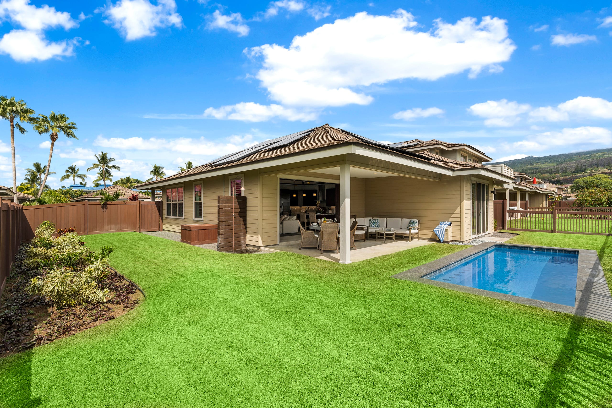 Home in Kailua-Kona · ★4.97 · 3 bedrooms · 3 beds · 2.5 baths - Image 32