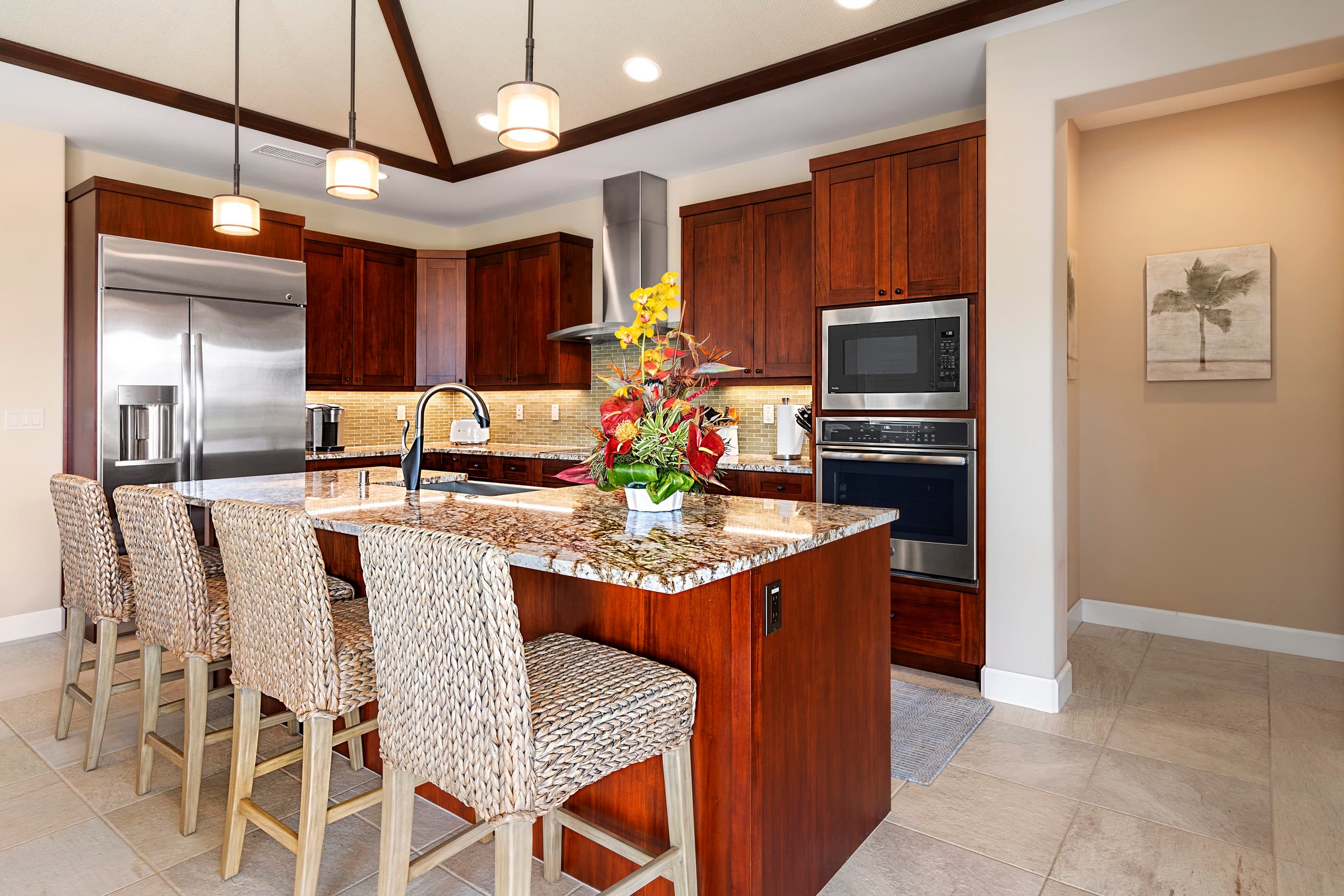 Home in Kailua-Kona · ★4.97 · 3 bedrooms · 3 beds · 2.5 baths - Image 16