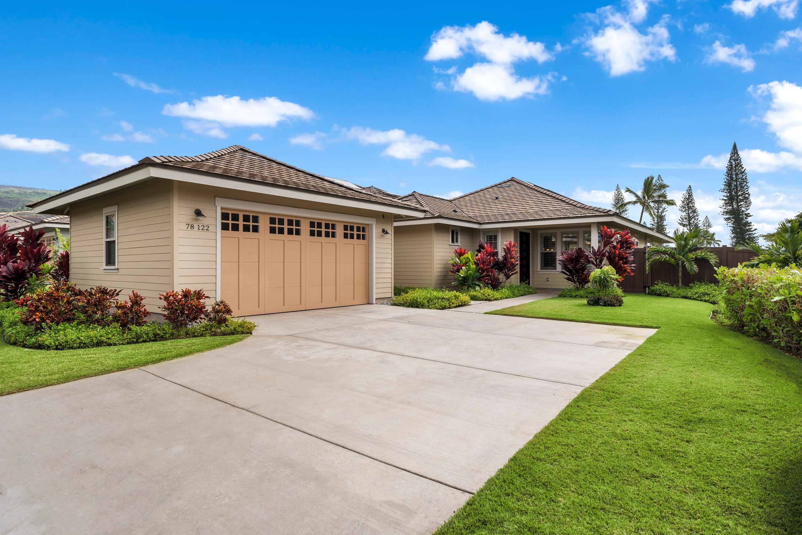 Home in Kailua-Kona · ★4.97 · 3 bedrooms · 3 beds · 2.5 baths - Image 37