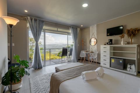 House of Turri: Suite | Views | Terrace | Jacuzzi