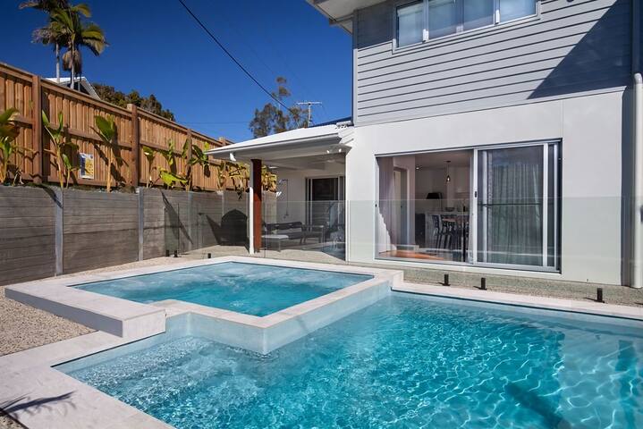 SeaRenity Coolum Beach gallery image 3