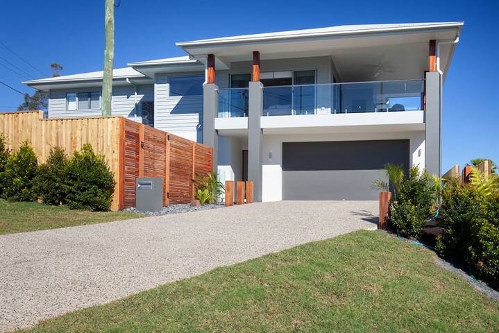 SeaRenity Coolum Beach gallery image 2