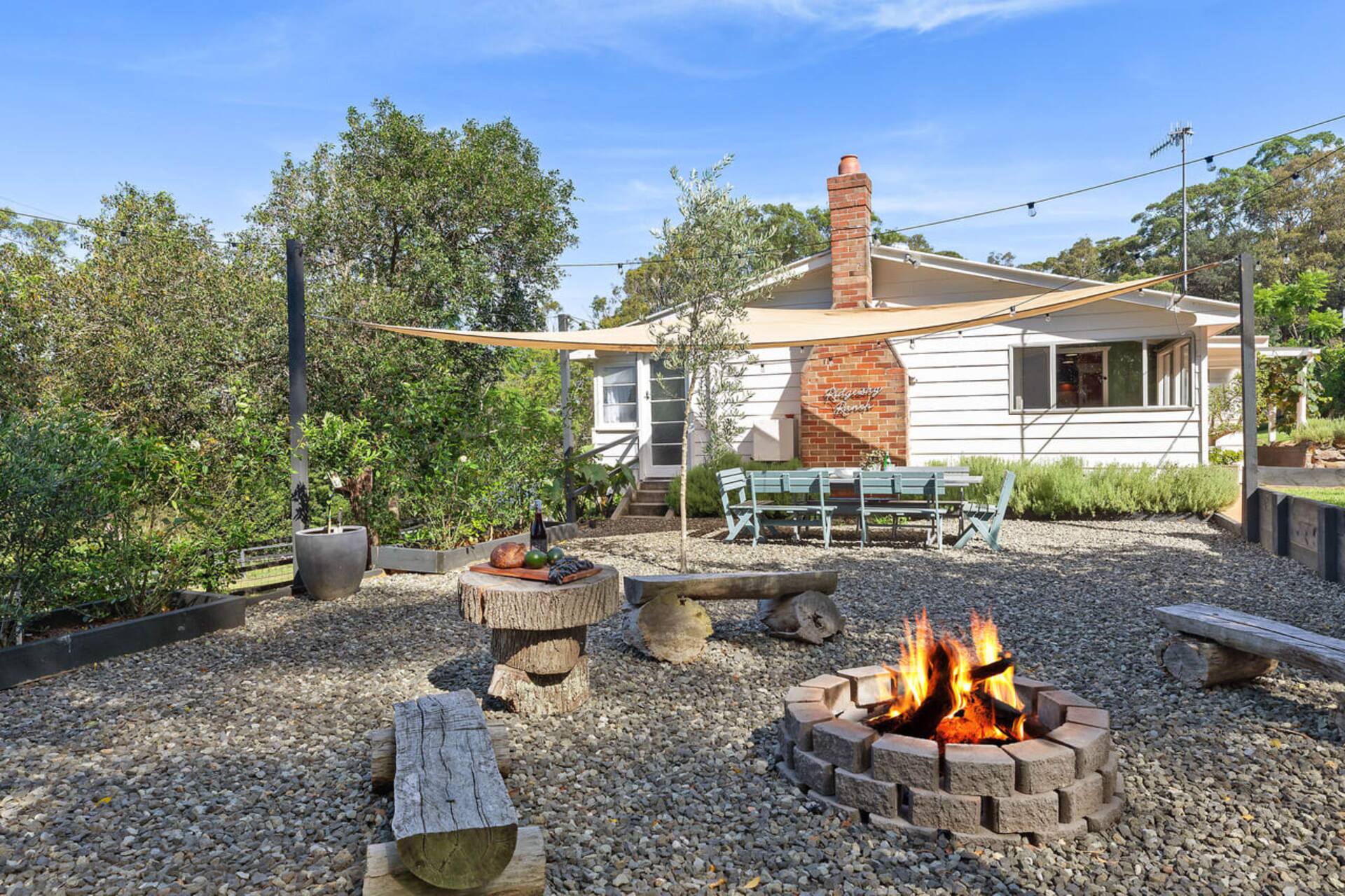 Luxe Farm Stay: Animals. Fire Pit. Beach