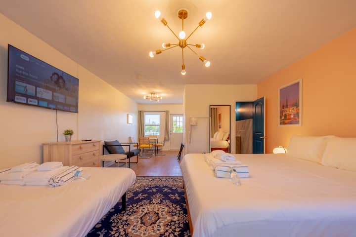 3 Min Walk -> Beach / Heated Pool / Free Parking - Clearwater Beach