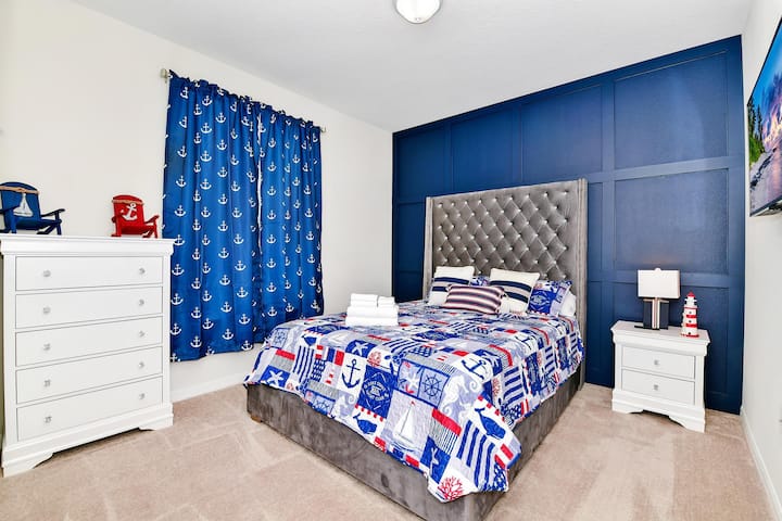 Chumba cha Nautical – Kuelea kwenye bandari hii iliyohamasishwa na bahari.