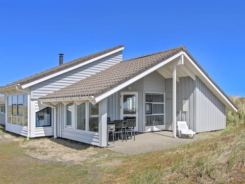 "Wikar" - 50m from the sea by Interhome