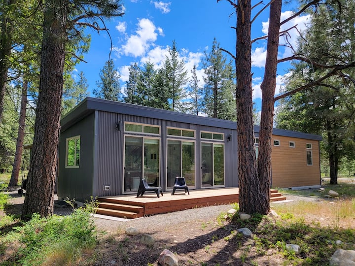 Mazama Haven Great Views, Near River & Trails Houses for Rent in