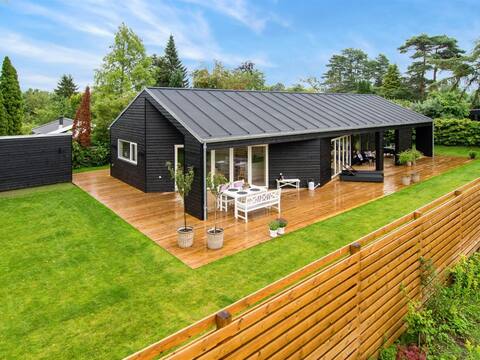 "Dorthie" - 800m from the sea by Interhome