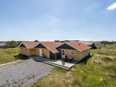 "Milena" - 600m from the sea by Interhome
