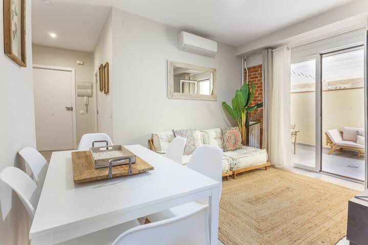 Latina Design Terrace Vi apartment in Madrid gallery image 3