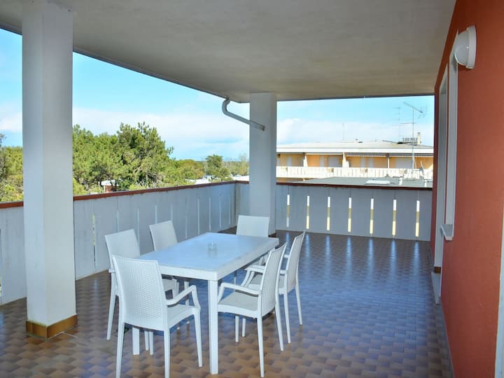 Spacieux Appartement Avec Terrasse Avec Cheminée - Bibione