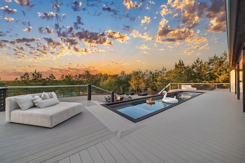 Luxe Estate w/ Pool, Theater & Game Rooms + Pond