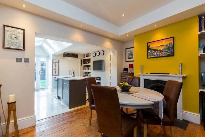 Beautiful 2BD Edwardian home in Colliers Wood gallery image 5