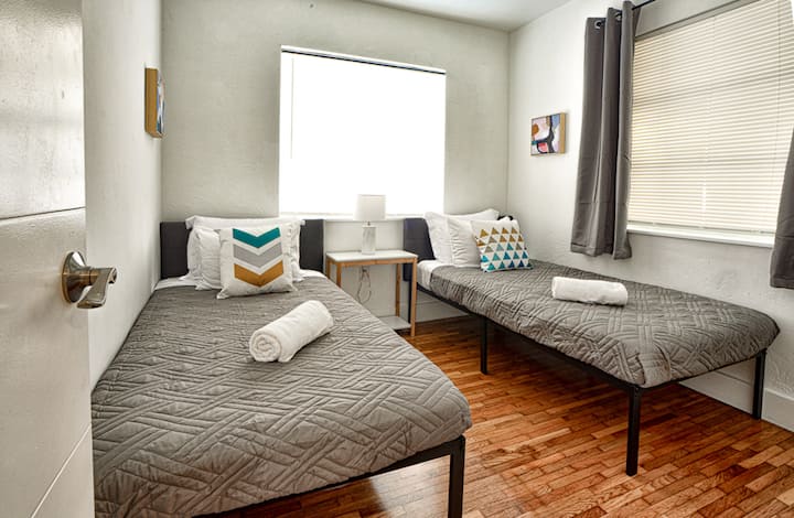 2br Family Haven: Minutes To Brickell - Miami, FL