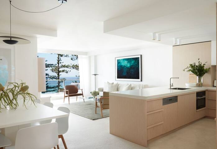 Manly Luxe gallery image 3