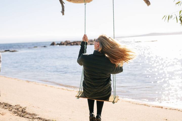 Parsons Cove Beach House – Freycinet gallery image 2