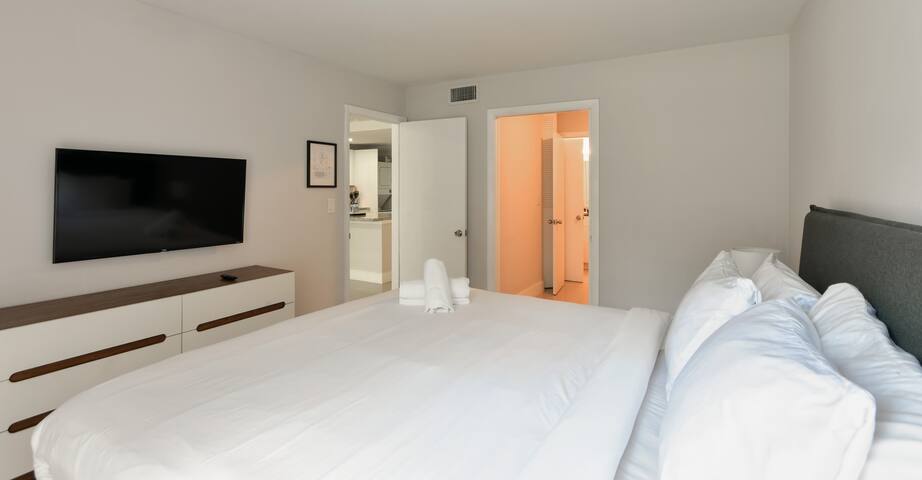 Artrageous On The River managed Airbnb listing 2