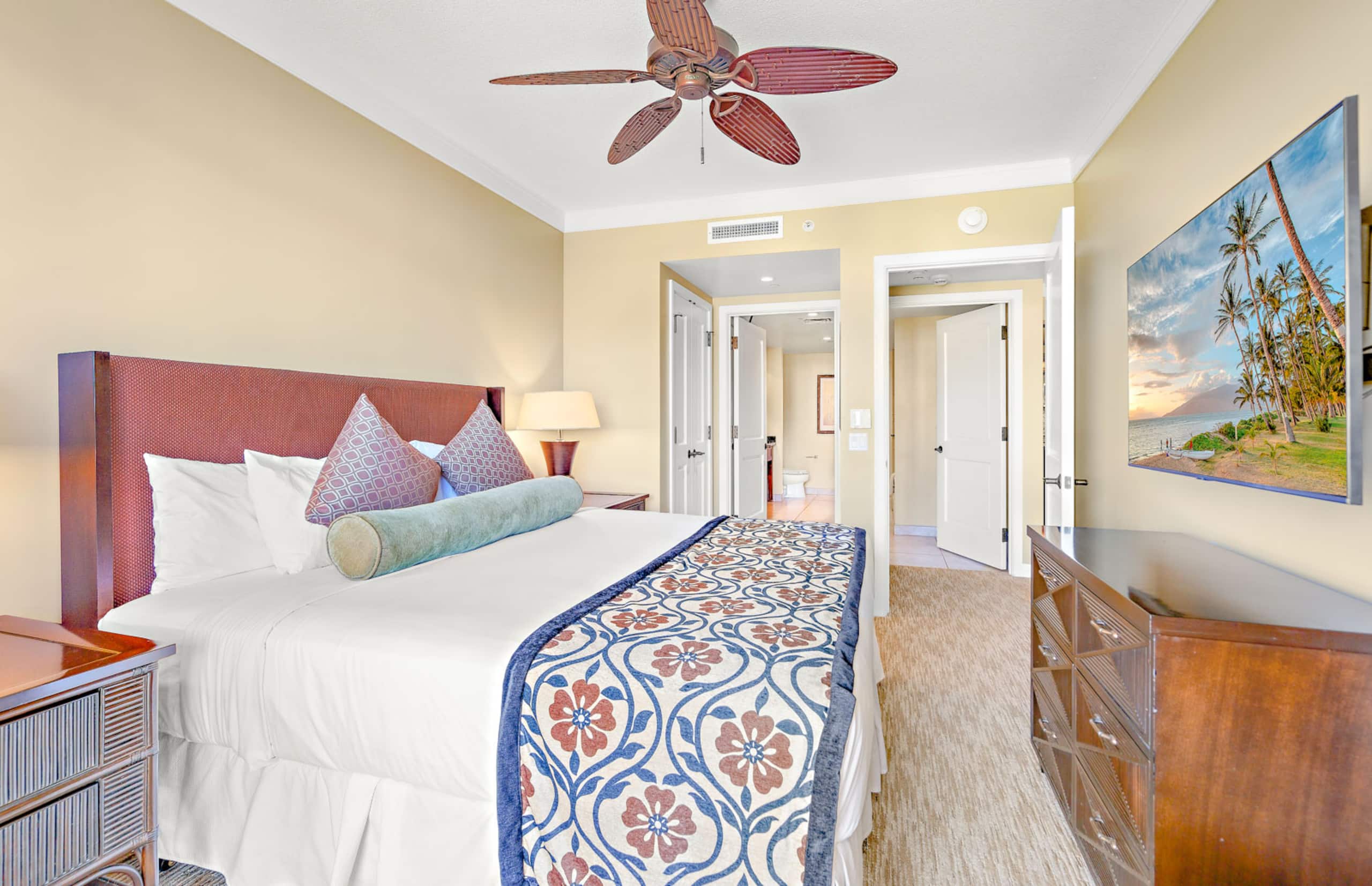 Condo in Lahaina · ★4.9 · 2 bedrooms · 3 beds · 1 bath - Image 18